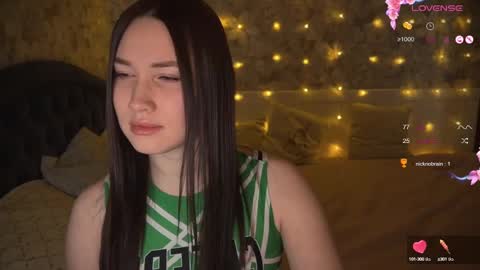 _chloe_miller_ online show from February 21, 6:15 pm