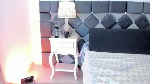 Xiomara online show from July 19, 4:42 pm