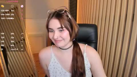 Angel online show from November 15, 9:44 am