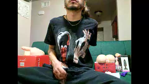 Snapshot of _drew__ chatting on February 25, 7:27 pm _drew__ online show from February 25, 7:27 pm