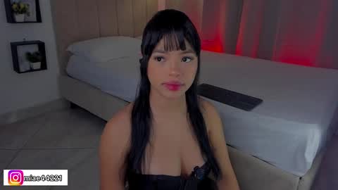 Snapshot of _e_m_m_a_1 chatting on September 13, 12:40 pm Emma and Tonny online show from September 13, 12:40 pm