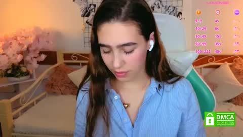 Lizzy  online show from March 18, 1:44 am