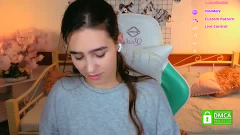 Lizzy  online show from March 10, 5:12 am