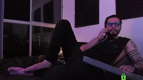  -         online show from June 6, 11:43 pm