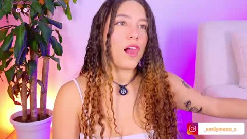 Emi online show from April 16, 1:06 am