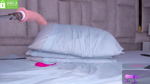 _eris_rose online show from October 10, 11:20 pm