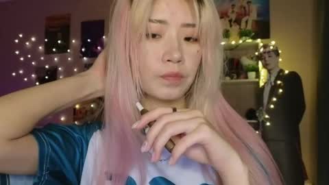 EveEva online show from April 12, 1:53 am