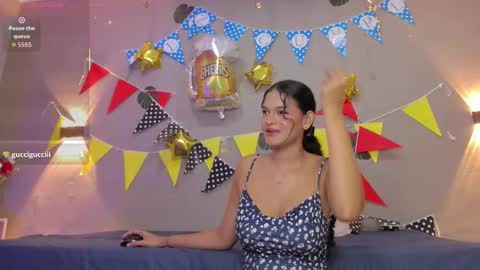 Snapshot of _frida_1 chatting on September 24, 1:18 pm Frida online show from September 24, 1:18 pm