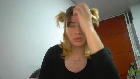 Mia-foster online show from March 18, 11:54 pm