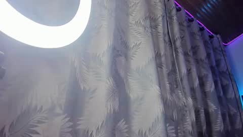 Gia Rose online show from February 13, 12:35 am