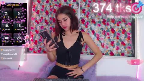 Gwen online show from February 15, 8:00 am