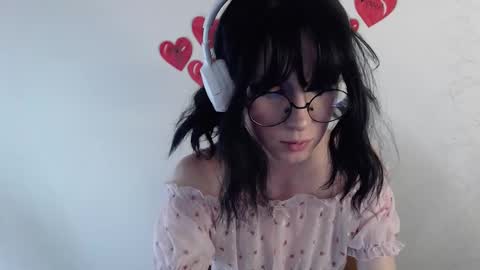 Hannaolotl online show from March 12, 1:59 pm