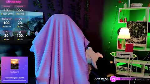 Snapshot of _helencarter chatting on October 17, 8:46 pm Helen Carter 3 Next stream 2330 MSC online show from October 17, 8:46 pm
