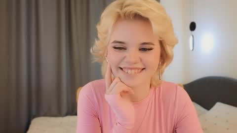 Alisha online show from June 3, 2:33 pm