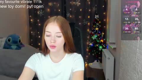 _hot_mia_1 online show from December 9, 3:22 pm