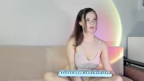 _irisss online show from June 17, 2:55 pm
