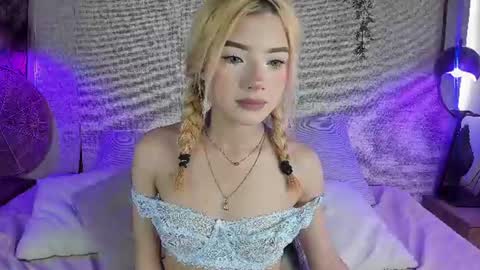  ivanaa  online show from July 31, 8:10 pm
