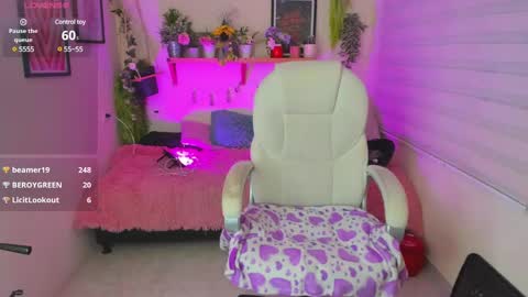 Ivanna  online show from January 17, 9:17 pm