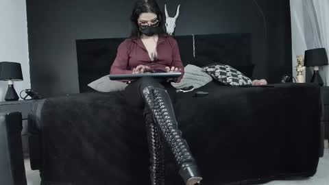 Snapshot of _jade_16 chatting on October 18, 1:15 pm Miss Jade online show from October 18, 1:15 pm