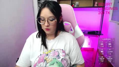 _jadee_p_ online show from October 26, 2:01 am