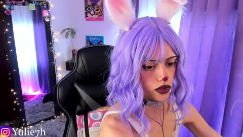  ...  online show from April 4, 9:44 pm