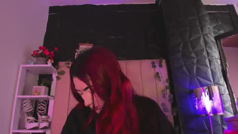 Mia online show from February 23, 2:30 pm