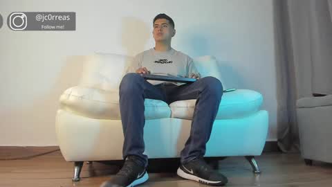 _juanes__ online show from January 7, 10:19 pm