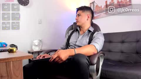 _juanes__ online show from December 15, 11:01 pm