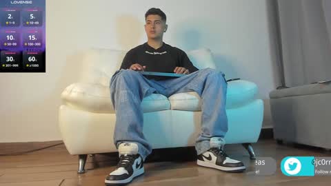 _juanes__ online show from January 28, 11:39 pm