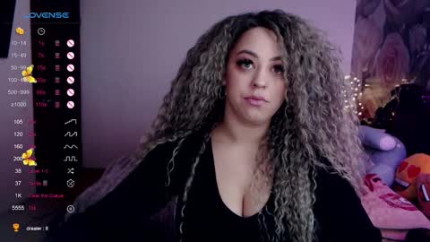 _just_a_queen_3 online show from February 14, 9:45 am