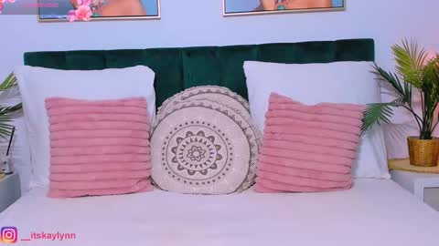 _kaylynn online show from November 14, 4:14 am