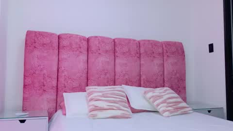 Kendall online show from December 22, 11:50 am