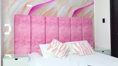 Kendall online show from March 6, 11:53 am