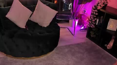 Kim online show from November 29, 4:58 pm