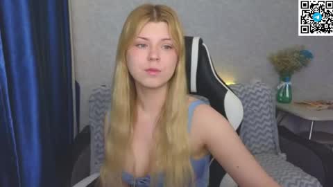 Molly   Emily online show from May 31, 4:50 pm