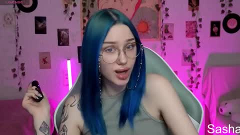 _kitekat_ online show from November 30, 12:01 pm