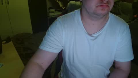 _kitsu_ online show from September 12, 4:58 am