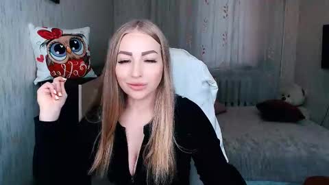 Snapshot of _kittyboo chatting on October 26, 10:27 am Aleksa online show from October 26, 10:27 am