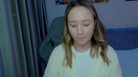 Snapshot of _lalune_ chatting on January 23, 7:51 pm _lalune_ online show from January 23, 7:51 pm