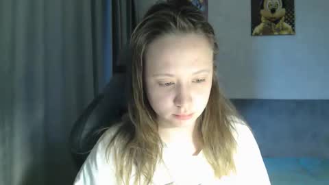 _lalune_ online show from January 14, 12:24 pm