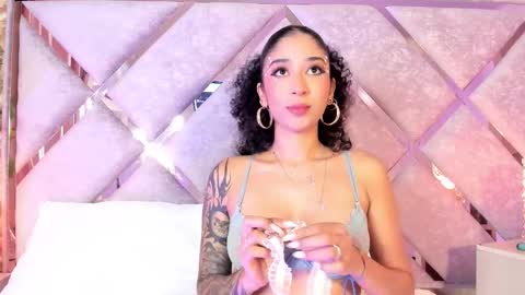 Lanna  online show from November 8, 11:41 pm