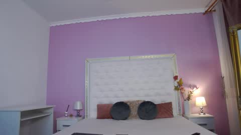 Lena Paul online show from February 4, 5:11 am