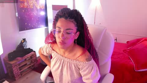 Lili  online show from January 28, 8:26 pm