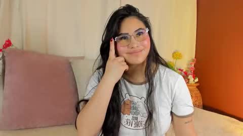 Ivy 3 online show from November 11, 7:38 pm