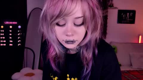 Lolly online show from November 18, 10:29 am