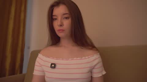 Snapshot of _lovelyen chatting on September 16, 3:30 am Alice online show from September 16, 3:30 am