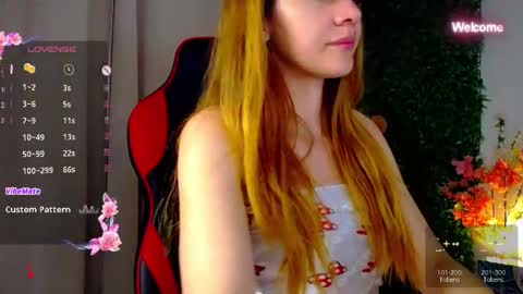 _luna10 online show from April 21, 10:39 pm