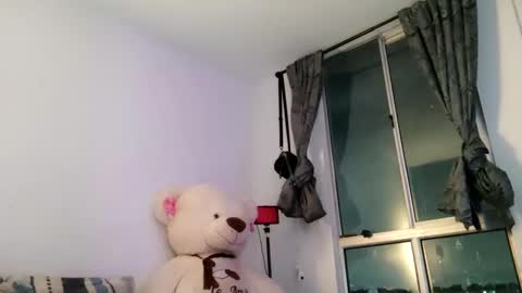 Snapshot of _lunaa__ chatting on March 1, 2:04 am _lunaa__ online show from March 1, 2:04 am