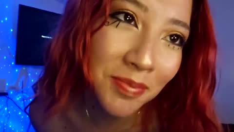 Snapshot of _lunaa__ chatting on October 9, 5:13 am _lunaa__ online show from October 9, 5:13 am