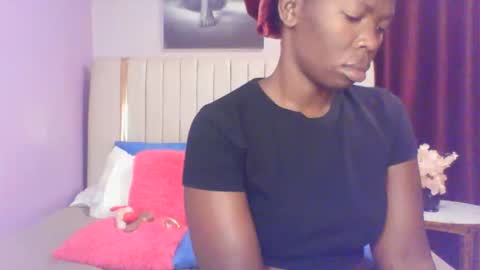 luscious online show from January 19, 2:32 am